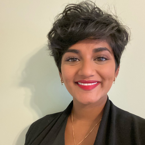 Meet your Posher, Shirin - Picture 1 of 1